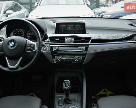 Сірий БМВ X2, об'ємом двигуна 2 л та пробігом 89 тис. км за 23900 $, фото 28 на Automoto.ua