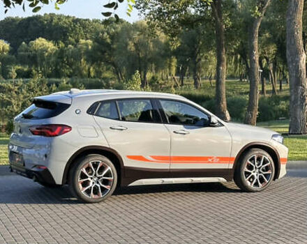 Серый БМВ X2, объемом двигателя 2 л и пробегом 117 тыс. км за 36500 $, фото 39 на Automoto.ua