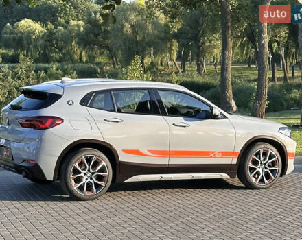 Серый БМВ X2, объемом двигателя 2 л и пробегом 117 тыс. км за 36500 $, фото 40 на Automoto.ua