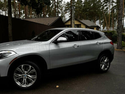 БМВ X2 2018 в Киеве на Automoto.ua Серый БМВ X2, объемом двигателя 2 л и пробегом 114 тыс. км за 25000 $, фото 1 на Automoto.ua