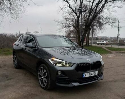 Серый БМВ X2, объемом двигателя 2 л и пробегом 72 тыс. км за 23800 $, фото 1 на Automoto.ua