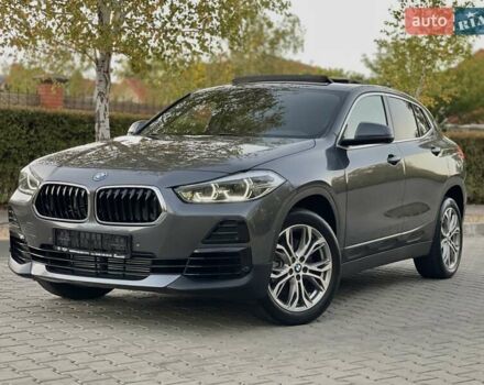 Серый БМВ X2, объемом двигателя 2 л и пробегом 34 тыс. км за 21900 $, фото 1 на Automoto.ua