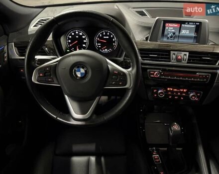 Синий БМВ X2, объемом двигателя 2 л и пробегом 59 тыс. км за 21500 $, фото 30 на Automoto.ua