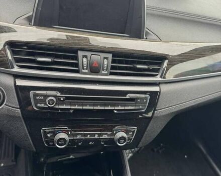 Синій БМВ X2, об'ємом двигуна 2 л та пробігом 53 тис. км за 13900 $, фото 9 на Automoto.ua
