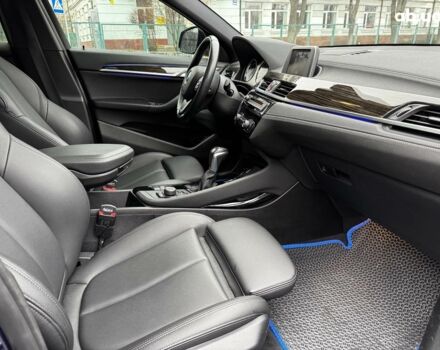 Синий БМВ X2, объемом двигателя 2 л и пробегом 61 тыс. км за 19490 $, фото 81 на Automoto.ua