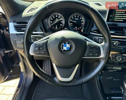 Синій БМВ X2, об'ємом двигуна 2 л та пробігом 95 тис. км за 23700 $, фото 21 на Automoto.ua