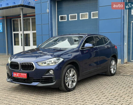 Синій БМВ X2, об'ємом двигуна 2 л та пробігом 240 тис. км за 17800 $, фото 1 на Automoto.ua