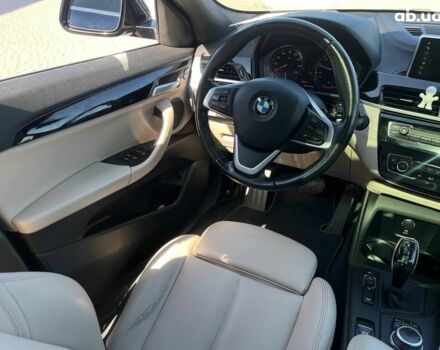Синий БМВ X2, объемом двигателя 2 л и пробегом 133 тыс. км за 20290 $, фото 23 на Automoto.ua