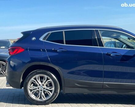 Синий БМВ X2, объемом двигателя 2 л и пробегом 133 тыс. км за 20290 $, фото 9 на Automoto.ua