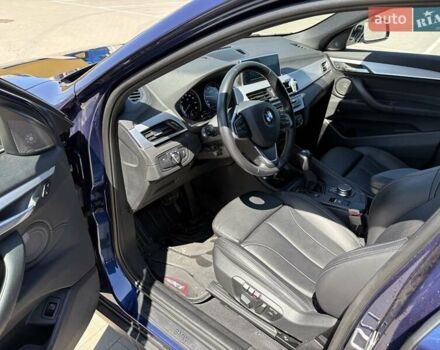 Синій БМВ X2, об'ємом двигуна 2 л та пробігом 37 тис. км за 23300 $, фото 11 на Automoto.ua