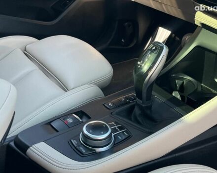 Синий БМВ X2, объемом двигателя 2 л и пробегом 133 тыс. км за 20290 $, фото 15 на Automoto.ua