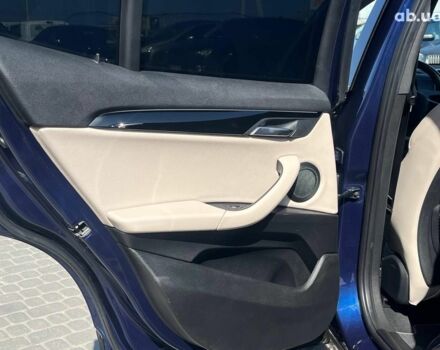 Синий БМВ X2, объемом двигателя 2 л и пробегом 133 тыс. км за 20290 $, фото 27 на Automoto.ua