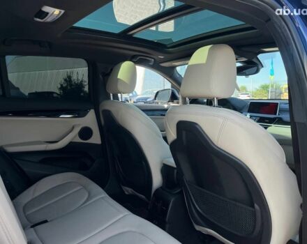 Синий БМВ X2, объемом двигателя 2 л и пробегом 133 тыс. км за 20290 $, фото 20 на Automoto.ua