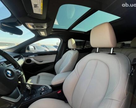 Синий БМВ X2, объемом двигателя 2 л и пробегом 133 тыс. км за 20290 $, фото 41 на Automoto.ua