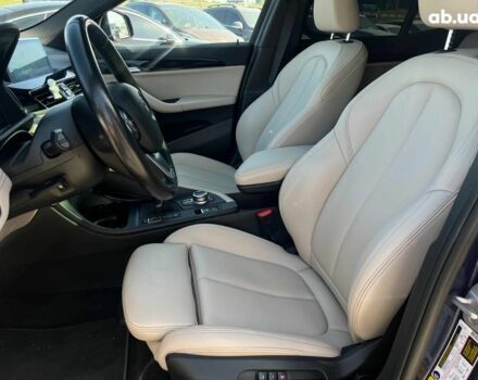 Синий БМВ X2, объемом двигателя 2 л и пробегом 133 тыс. км за 20290 $, фото 42 на Automoto.ua