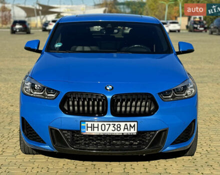 Синий БМВ X2, объемом двигателя 2 л и пробегом 140 тыс. км за 26000 $, фото 1 на Automoto.ua