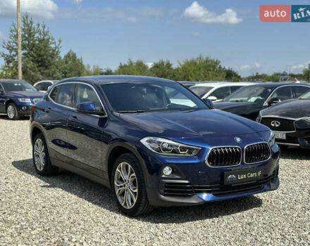 Синий БМВ X2, объемом двигателя 2 л и пробегом 240 тыс. км за 18000 $, фото 1 на Automoto.ua