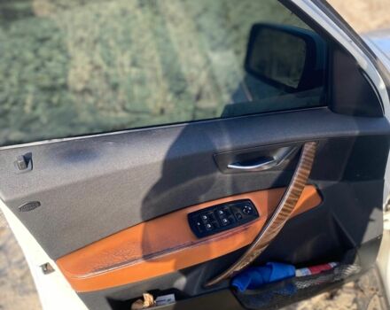 Белый БМВ Х3, объемом двигателя 3 л и пробегом 270 тыс. км за 8000 $, фото 7 на Automoto.ua