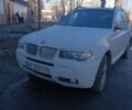 Белый БМВ Х3, объемом двигателя 3 л и пробегом 320 тыс. км за 7400 $, фото 1 на Automoto.ua