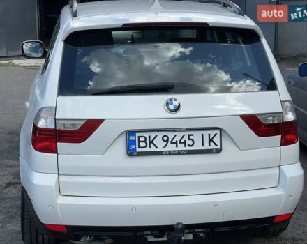 Білий БМВ Х3, об'ємом двигуна 2 л та пробігом 319 тис. км за 11000 $, фото 6 на Automoto.ua