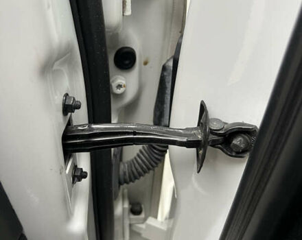 Белый БМВ Х3, объемом двигателя 3 л и пробегом 132 тыс. км за 14700 $, фото 27 на Automoto.ua