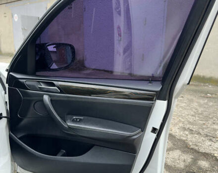 Білий БМВ Х3, об'ємом двигуна 2 л та пробігом 205 тис. км за 17500 $, фото 42 на Automoto.ua