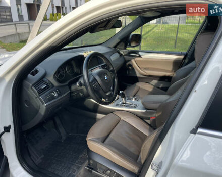 Білий БМВ Х3, об'ємом двигуна 2 л та пробігом 177 тис. км за 13700 $, фото 6 на Automoto.ua