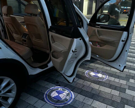 Белый БМВ Х3, объемом двигателя 2 л и пробегом 290 тыс. км за 10500 $, фото 10 на Automoto.ua