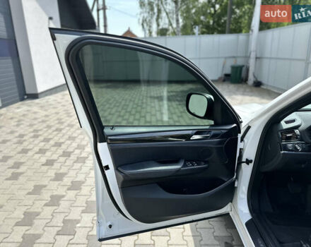 Білий БМВ Х3, об'ємом двигуна 2 л та пробігом 251 тис. км за 16900 $, фото 42 на Automoto.ua