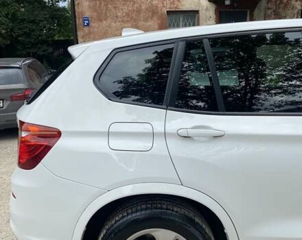 Белый БМВ Х3, объемом двигателя 3 л и пробегом 156 тыс. км за 17000 $, фото 4 на Automoto.ua