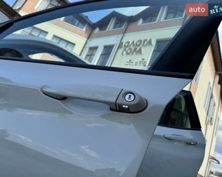 Білий БМВ Х3, об'ємом двигуна 2 л та пробігом 181 тис. км за 12950 $, фото 43 на Automoto.ua