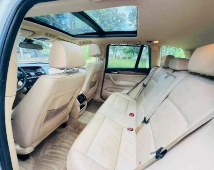 Белый БМВ Х3, объемом двигателя 3 л и пробегом 84 тыс. км за 3700 $, фото 9 на Automoto.ua