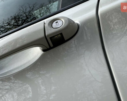 Білий БМВ Х3, об'ємом двигуна 2 л та пробігом 311 тис. км за 13500 $, фото 37 на Automoto.ua