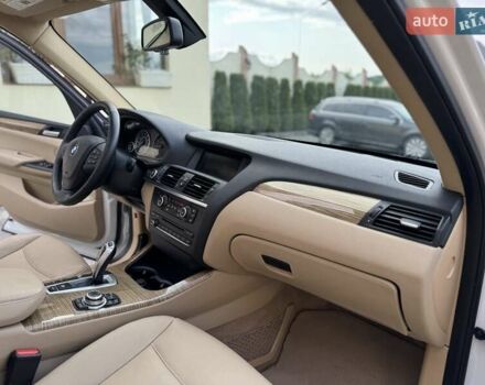 Белый БМВ Х3, объемом двигателя 2 л и пробегом 179 тыс. км за 12950 $, фото 73 на Automoto.ua