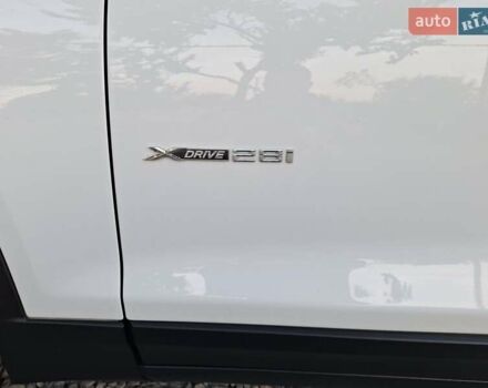 Белый БМВ Х3, объемом двигателя 2 л и пробегом 194 тыс. км за 13299 $, фото 5 на Automoto.ua