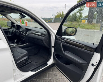 Белый БМВ Х3, объемом двигателя 2 л и пробегом 190 тыс. км за 11700 $, фото 26 на Automoto.ua