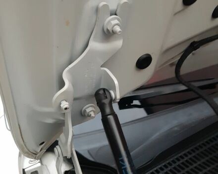 Белый БМВ Х3, объемом двигателя 2 л и пробегом 113 тыс. км за 14500 $, фото 16 на Automoto.ua