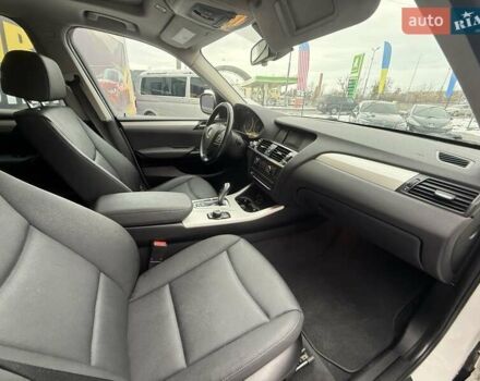 Белый БМВ Х3, объемом двигателя 2 л и пробегом 179 тыс. км за 12500 $, фото 17 на Automoto.ua