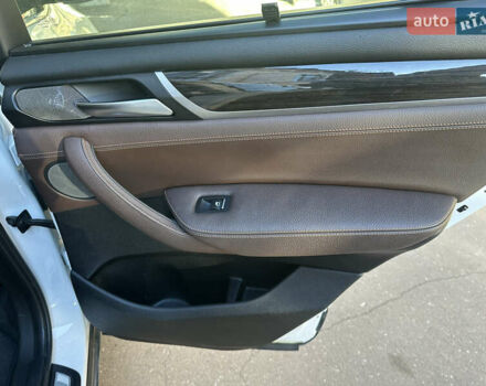 Білий БМВ Х3, об'ємом двигуна 2 л та пробігом 160 тис. км за 21500 $, фото 19 на Automoto.ua