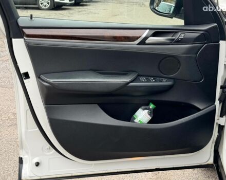 Белый БМВ Х3, объемом двигателя 2 л и пробегом 260 тыс. км за 19940 $, фото 12 на Automoto.ua