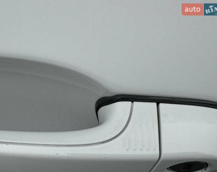 Белый БМВ Х3, объемом двигателя 2 л и пробегом 199 тыс. км за 14850 $, фото 19 на Automoto.ua