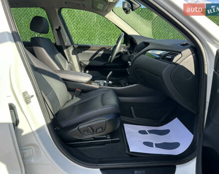 Білий БМВ Х3, об'ємом двигуна 2 л та пробігом 104 тис. км за 17500 $, фото 7 на Automoto.ua