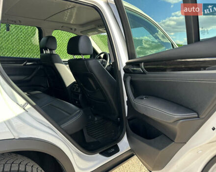 Білий БМВ Х3, об'ємом двигуна 2 л та пробігом 104 тис. км за 17500 $, фото 10 на Automoto.ua