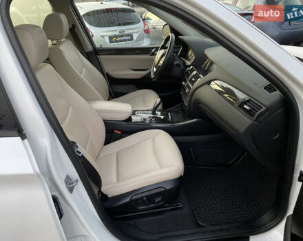 Белый БМВ Х3, объемом двигателя 3 л и пробегом 188 тыс. км за 15400 $, фото 82 на Automoto.ua