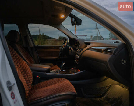 Белый БМВ Х3, объемом двигателя 2.99 л и пробегом 140 тыс. км за 25000 $, фото 9 на Automoto.ua