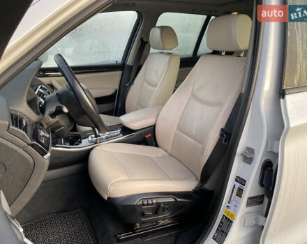 Белый БМВ Х3, объемом двигателя 3 л и пробегом 188 тыс. км за 15400 $, фото 71 на Automoto.ua