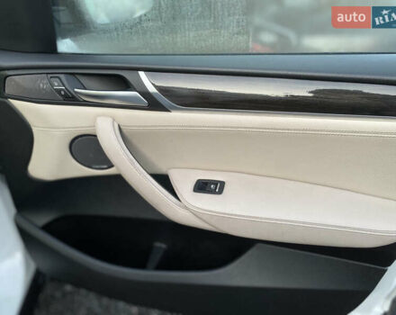 Белый БМВ Х3, объемом двигателя 3 л и пробегом 188 тыс. км за 15400 $, фото 77 на Automoto.ua