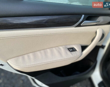 Белый БМВ Х3, объемом двигателя 3 л и пробегом 188 тыс. км за 15400 $, фото 89 на Automoto.ua