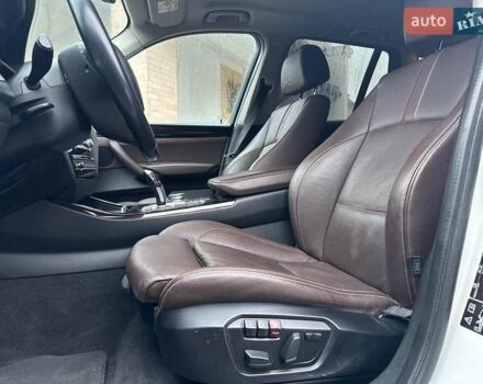 Белый БМВ Х3, объемом двигателя 2 л и пробегом 214 тыс. км за 19599 $, фото 13 на Automoto.ua