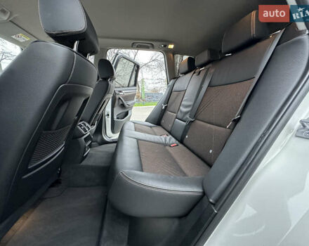 Білий БМВ Х3, об'ємом двигуна 2 л та пробігом 54 тис. км за 22500 $, фото 35 на Automoto.ua